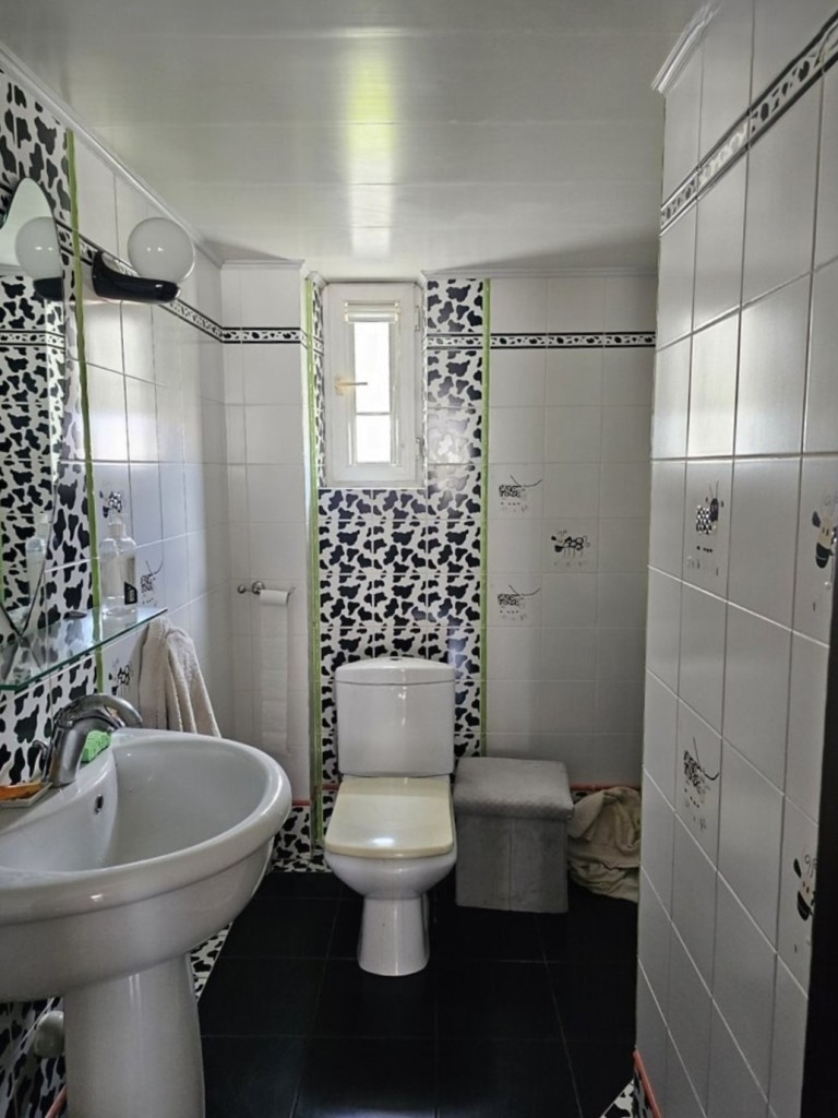 продажа многокомнатной квартиры номер A-174376 в Приморском районе, фото номер 18